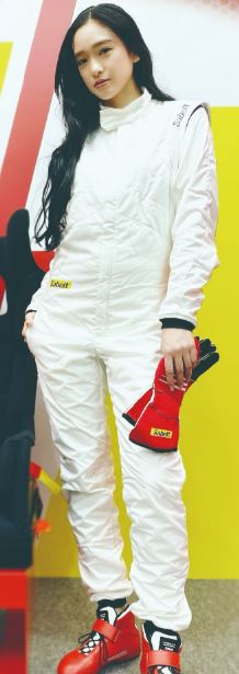 【特価品】FIA8856-2018スーツ TS-10 ホワイトカスタム